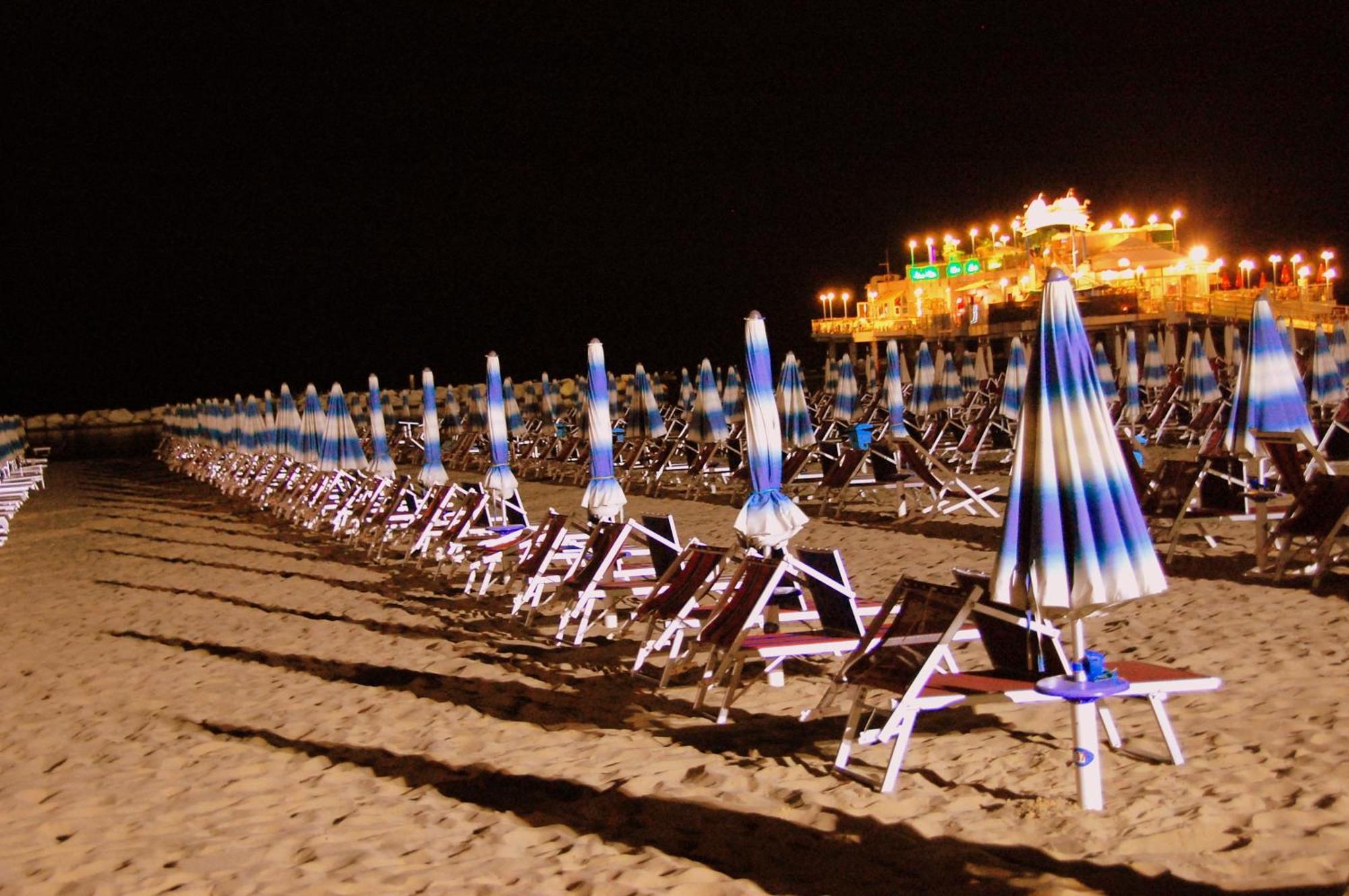 Hotel Nobel Gabicce Mare Exteriér fotografie